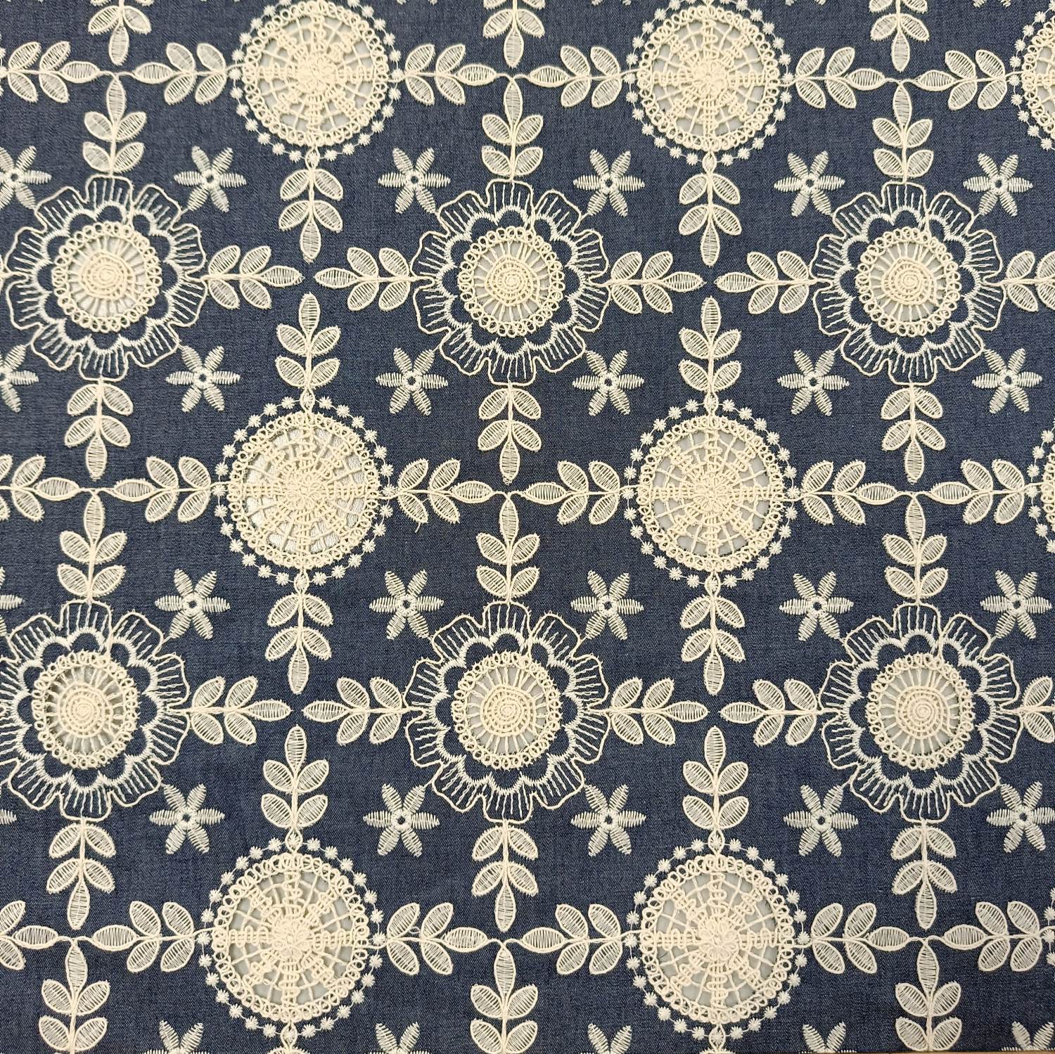 DENIM BORDADO