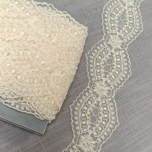 Galón Tul Bordado 55mm - Varios Colores - Crema