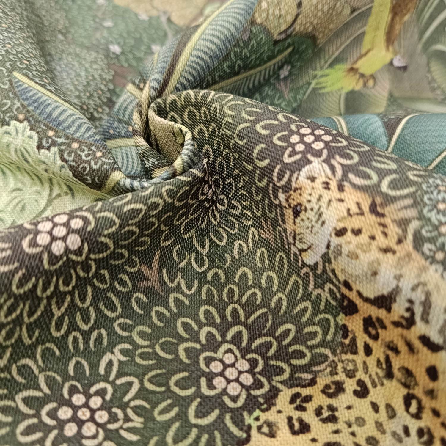 LONETA TROPIC - Imagen 2