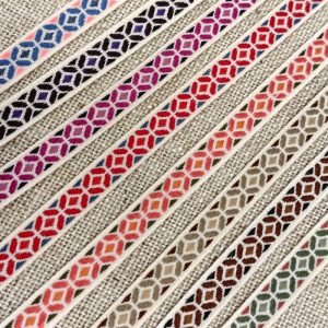 Pasamanería Cinta Tejida Geométrica– Varios colores