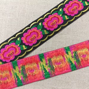 Tapacosturas Bordado Floral 5 cm- Varios Colores - Negro