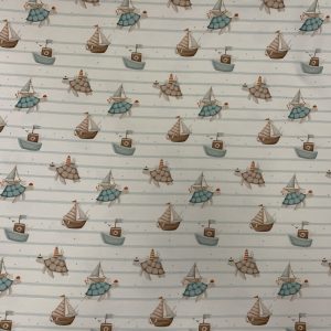 Punto Camiseta AHOY Tortugas y Barcos