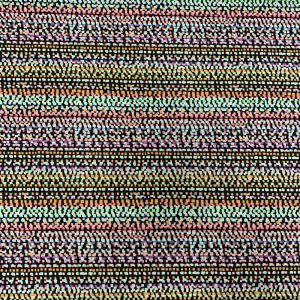 Punto Camiseta Cuadraditos Multicolor Fondo Negro