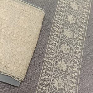 Tul Bordado Flor Central 55mm - Varios Colores - Crema