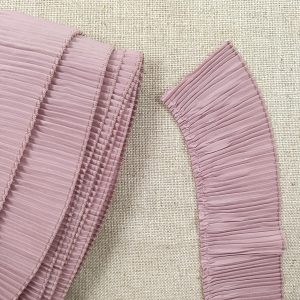VOLANTE PLISADO - Rosa Maquillaje