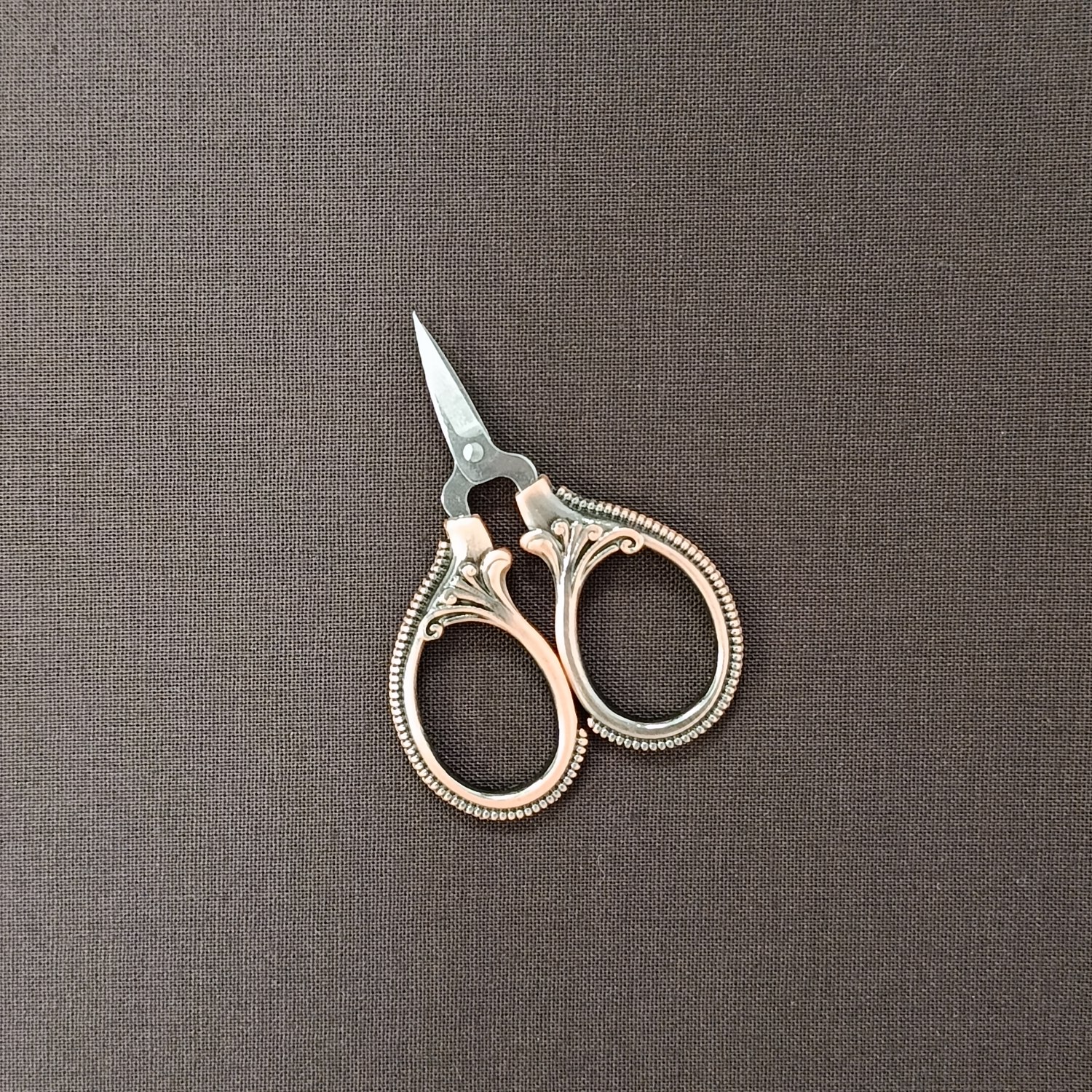TIJERA VINTAGE MINI ORO ROSA - 6cm. - Imagen 3