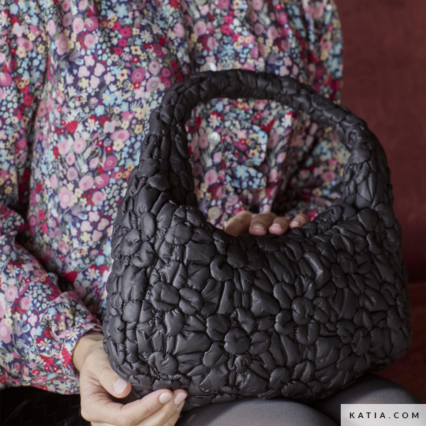 ACOLCHADO FLOR - NEGRO - Imagen 4